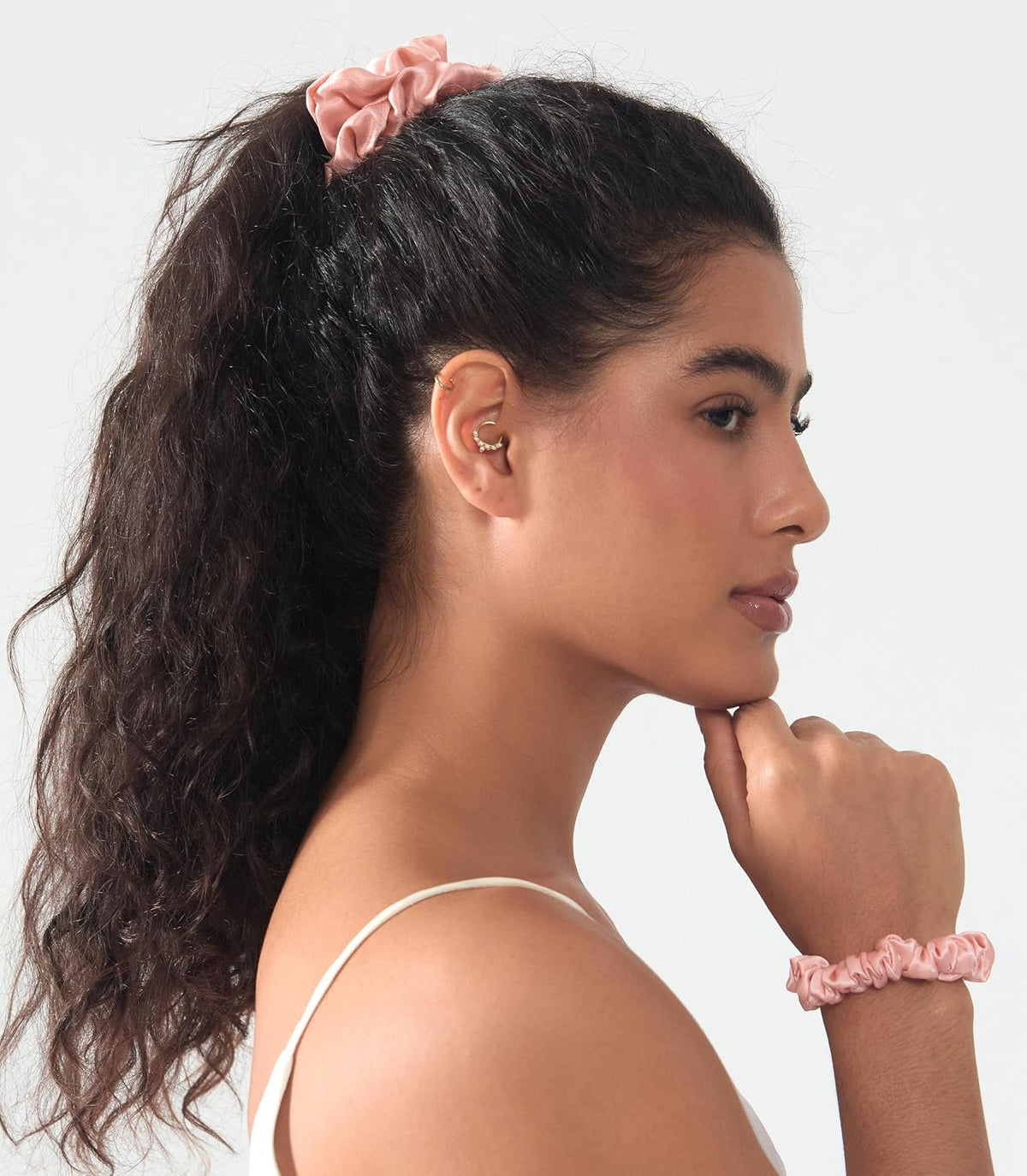 Michooyel 100% Mulberry Silk Scrunchies Hair Ties Elastic Band Scrunchy For Women Girls Curly Hair, No Damage, Ponytail Holder, 3 Pack, 4 cm