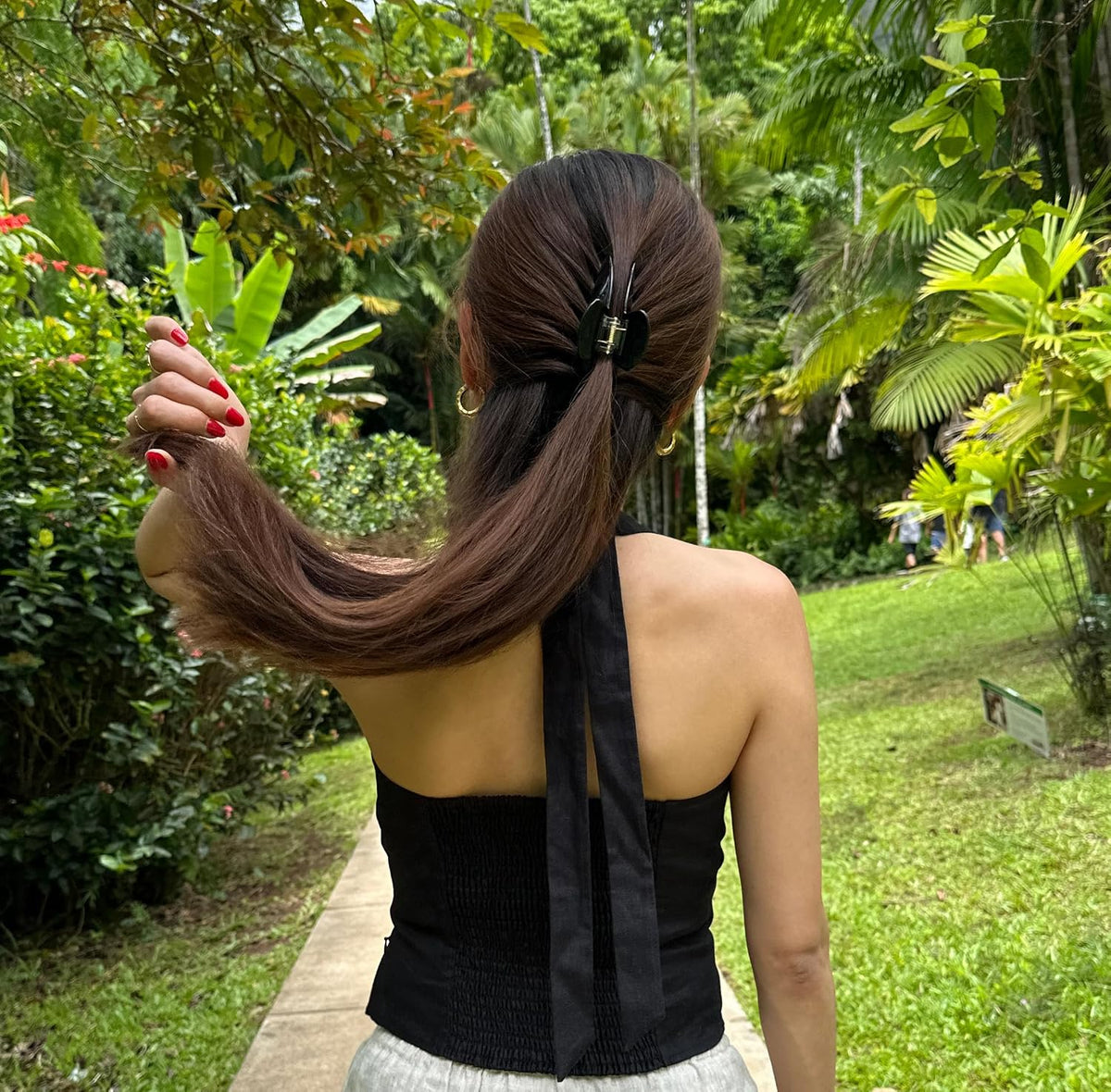 Luxury Black Claw Clip for Women | Our Large 4 Inch Hair Clip Creates Beautiful Half Ups, Secure Updos & Chic Daily Styles | Premium Acetate Claw with Secure Hold & Snag Free Teeth for Easy Styling